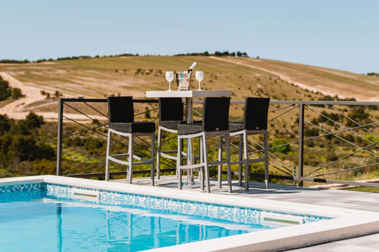 Guest House "The View" - With A Pool Donje Polje Екстер'єр фото