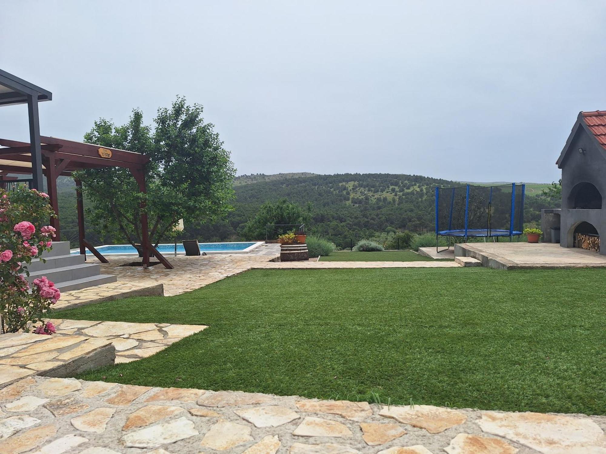 Guest House "The View" - With A Pool Donje Polje Екстер'єр фото